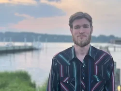 Pengantar Makanan Bicara Soal Uang Tip, Ini Penjelasannya