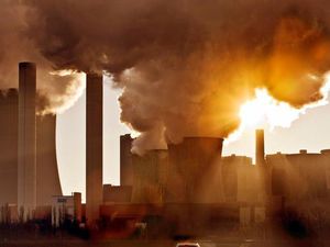 Parlemen UE Memanas Jelang Voting RUU Perlindungan Iklim