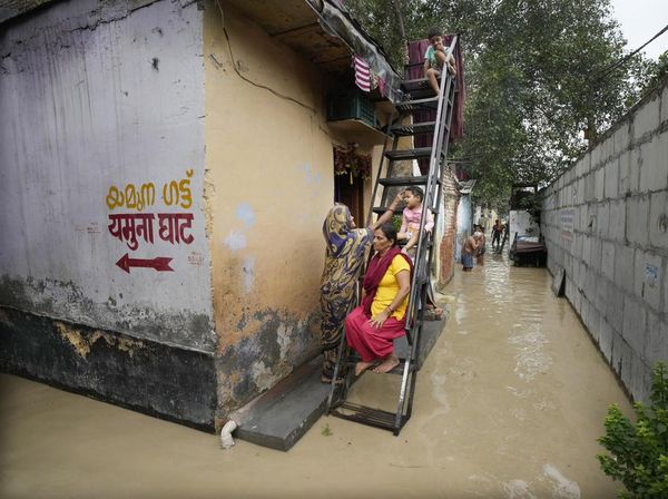 Sungai Yamuna Meluap, Dataran Rendah di New Delhi Kebanjiran