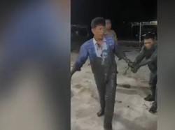 Polisi di Batu Bara Tangkap Perampok dengan Masuk Sungai-Mandi Lumpur