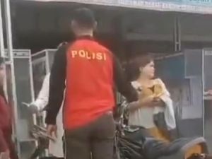 Duduk Perkara Polisi Hardik-Umpat Kata Kotor ke Wanita di Rohul Riau Duduk Perkara Polisi Hardik-Umpat Kata Kotor ke Wanita di Rohul Riau