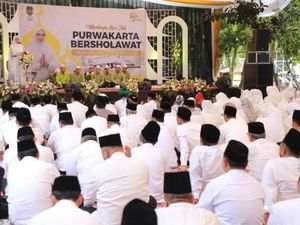 Ingatkan Perjuangan Para Pendiri Purwakarta, Bupati Ajak Warga Berselawat Ingatkan Perjuangan Para Pendiri Purwakarta, Bupati Ajak Warga Berselawat