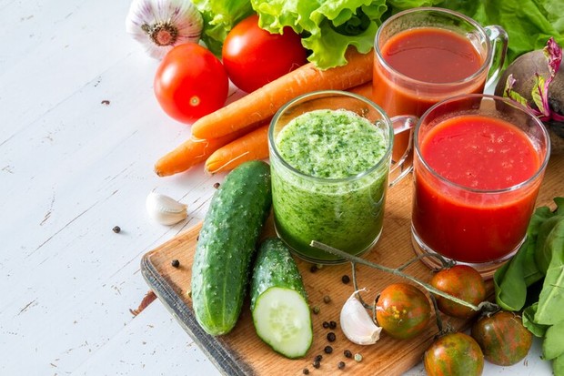 Diet sehat dengan jus sayuran/Foto:Freepik.com/Freepik Jus sayuran bantu jaga nutrisi terpenuhi sekaligus menurunkan berat badan.