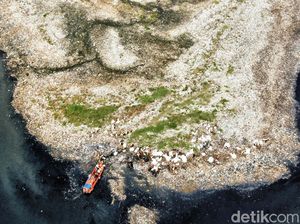 Pramono Ungkap Pulau Sampah di Muara Angke Sudah Dikeruk