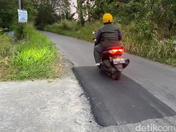 Asyik! Lubang di Jalan Cimincrang Menuju Sapan Lenyap