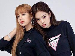 Video: BLINK! Lisa dan Jennie BLACKPINK Bakal Reuni di Coachella 2025
