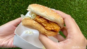 Unboxing McD NewJeans! Ini Kemasan dan Merchandise yang Didapat