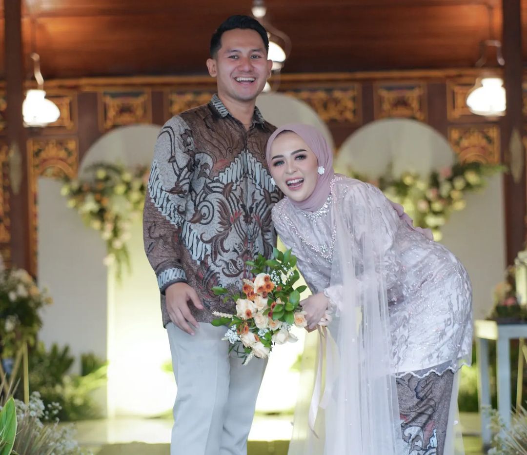 Meylisa Zaara & Suami Meylisa Zaara & Suami