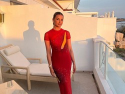 Jack Grealish Belai Paha Pramugari, Pacarnya Posting Ini