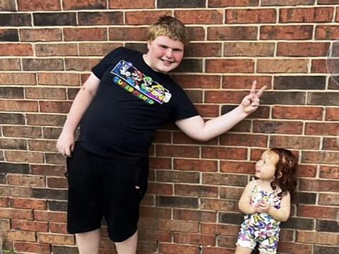 Shayden dan anak keluarga Ray