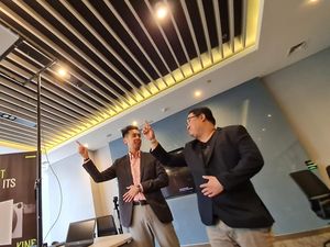 Solusi Kebutuhan Audio Fleksibel dan Terintegrasi Solusi Kebutuhan Audio Fleksibel dan Terintegrasi