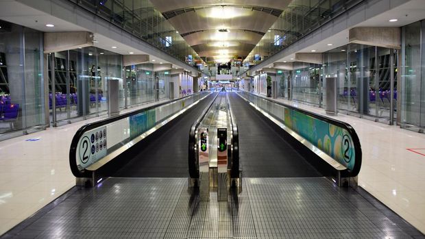 travelator bandara