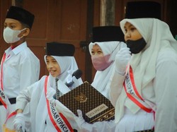 7 Contoh Teks Doa Upacara Hari Guru Nasional 25 November 2023