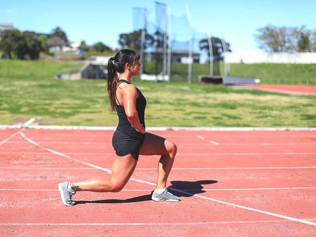 Walking lunges/ Foto: Pinterest.com/ Healthline Walking lunges