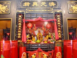 Merayakan Wihara Toasebio yang Kini Menginjak Usia 272 Tahun