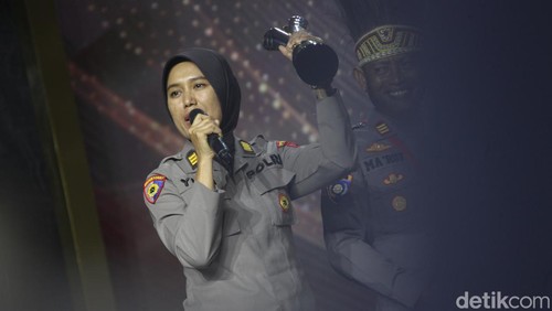 AKP Yuni saat memberikan sambutan dalam acara malam puncak penganugerahan Hoegeng Awards 2023