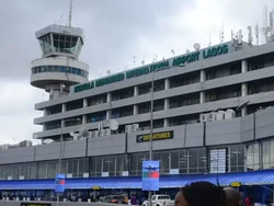 Ckckck, Lampu Landasan Pacu Dicuri di Negara Ini