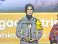 Brigadir Fitriani Pencegah Karhutla Raih Polisi Berdedikasi Hoegeng Awards 2023