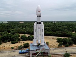 Dunia Hari Ini: India Luncurkan Roket Chandrayaan-3 untuk Eksplorasi Permukaan Bulan