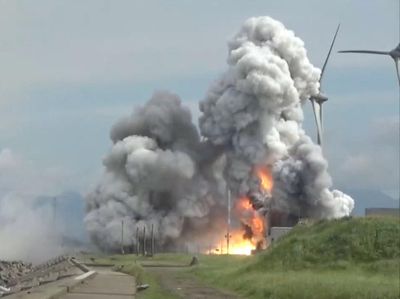 Detik-detik Roket Luar Angkasa Jepang Meledak saat Uji Coba