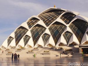 Deretan Kegiatan Selama Ramadan di Masjid Al Jabbar