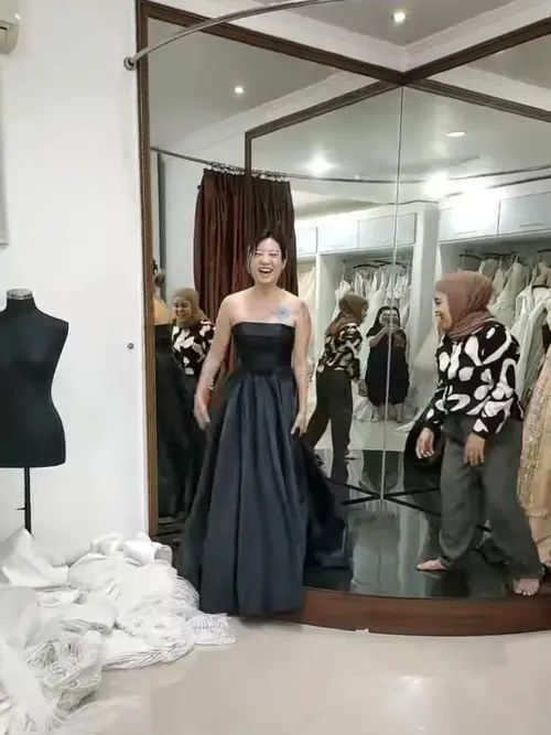 Leony Trio Kwek Kwek dan Pacar Bule