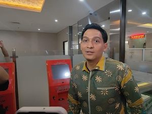 Mundur dari Jabatan Wakil, Lucky Hakim Siap Jadi Calon Bupati Indramayu Mundur dari Jabatan Wakil, Lucky Hakim Siap Jadi Calon Bupati Indramayu