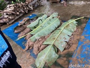 Detik-detik TPU di Padang Dihantam Longsor hingga Mayat Bergelimpangan Detik-detik TPU di Padang Dihantam Longsor hingga Mayat Bergelimpangan