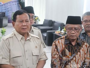 Temui Haedar Nashir, Prabowo: Diskusi untuk Lanjutkan yang Dibangun Pak Jokowi Temui Haedar Nashir, Prabowo: Diskusi untuk Lanjutkan yang Dibangun Pak Jokowi