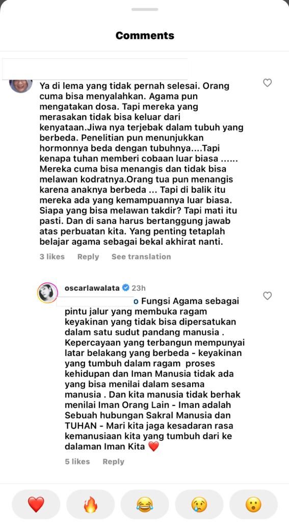 Oscar Lawalata saat membahas agama.
