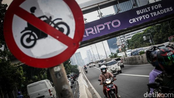 Pantas Mau Dipasang Kamera e-TLE, Banyak Pemotor Terobos JLNT Casablanca