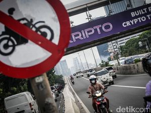 Pantas Mau Dipasang Kamera e-TLE, Banyak Pemotor Terobos JLNT Casablanca Pantas Mau Dipasang Kamera e-TLE, Banyak Pemotor Terobos JLNT Casablanca