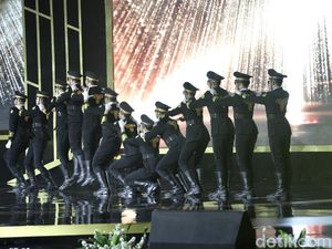 Penampilan Pasheman 90 Membuka Hoegeng Award 2023 Penampilan Pasheman 90 Membuka Hoegeng Award 2023
