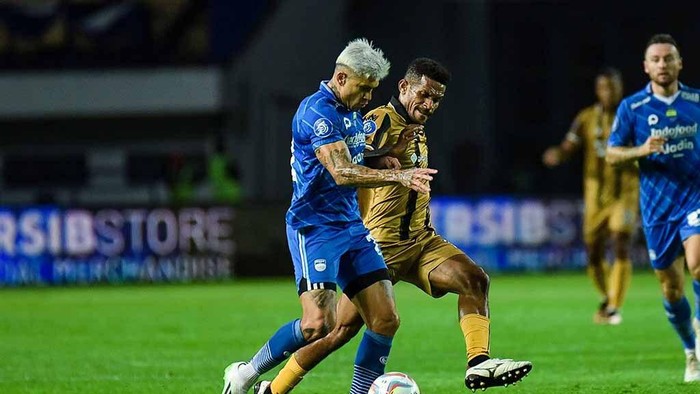 Persib vs Dewa United di Liga 1, Jumat (14/7/2023).
