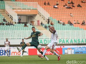 Wiljan Pluim Cetak Gol, PSM Makassar Memimpin 1-0 Atas Persikabo 1973