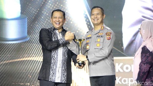 Potret Polisi Teladan Penerima Hoegeng Awards