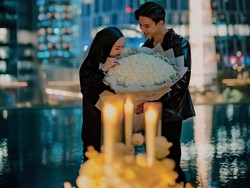 Rey Mbayang Merasa Harus Romantis Terus dengan Dinda Hauw