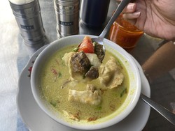 Empal Gentong Khas Cirebon Ada di Jakarta, Ini 5 Rekomendasinya!