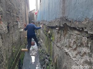 Tengok Lagi Potret Rumah Terhimpit Hotel di Bekasi Tengok Lagi Potret Rumah Terhimpit Hotel di Bekasi