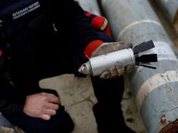 Ukraina Terima Bom Cluster dari AS, Janji Batasi Penggunaan