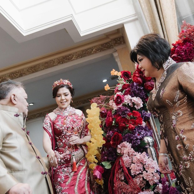 Tina Toon/ Foto: instagram.com/tinatoon101 Tina Toon lamaran