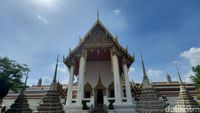 Potret Wat Pho, Kuil Tertua Thailand Simpan Patung Buddha Berbaring