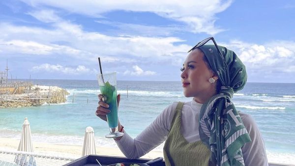 10 Momen Kulineran Meylisa Zaara, Selebgram yang Ungkap Suaminya Gay