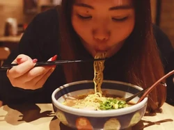 Ini Kebiasaan Makan yang Berbeda di 5 Negara, India hingga Jepang