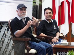 Saat Iwan Fals Cerita ke Bupati Soal Kenangan Masa Kecilnya di Madiun