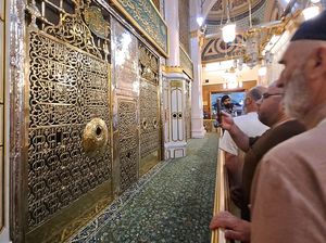 Menyapa Rasulullah SAW di Masjid Nabawi di Madinah