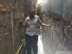 Miris Lansia Bekasi Rumahnya Terimpit Hotel di Kanan-kiri