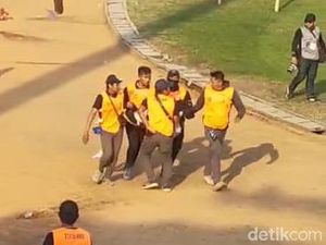 Arema FC Minta Maaf Soal Adanya Oknum Aremania Menyusup di Stadion Kediri Arema FC Minta Maaf Soal Adanya Oknum Aremania Menyusup di Stadion Kediri