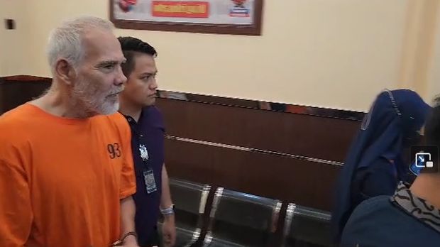 Pierre Gruno resmi ditahan polisi terkait kasus pemukulan di bar Jaksel