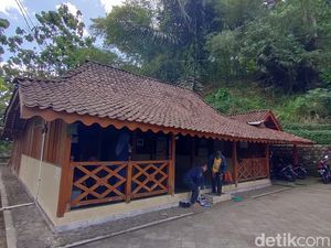 Melihat Rumah Sandi, Saksi Perjuangan Melawan Agresi Belanda II di Kulon Progo Melihat Rumah Sandi, Saksi Perjuangan Melawan Agresi Belanda II di Kulon Progo